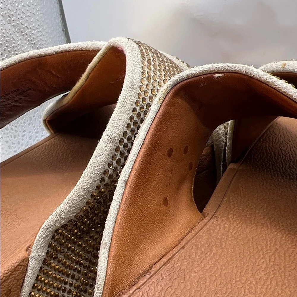 Fitflop Gold Rhinestones Crisscross Sandals-Size 9-Comfy-Slip on-Casual - Picture 12 of 16